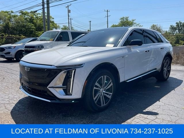 2024 Cadillac LYRIQ Luxury 1