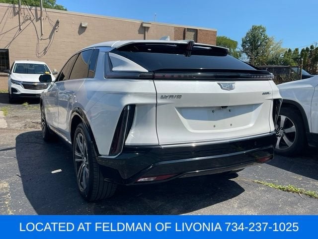 2024 Cadillac LYRIQ Luxury 1