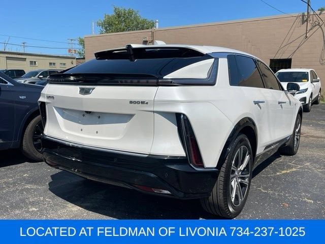 2024 Cadillac LYRIQ Luxury 1