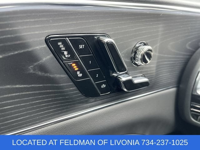 2024 Cadillac LYRIQ Luxury 1