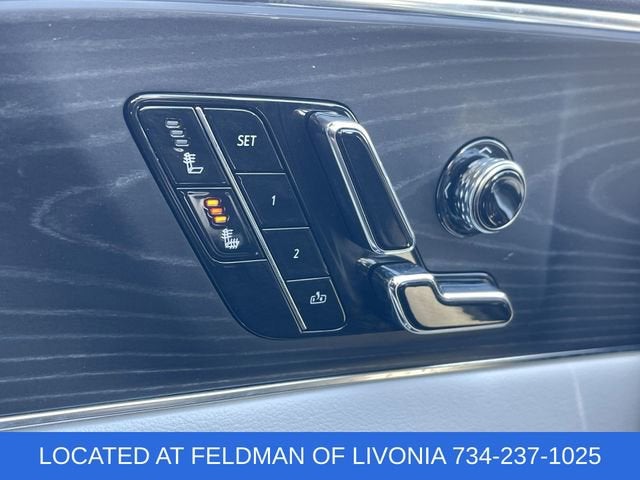 2024 Cadillac LYRIQ Luxury 1