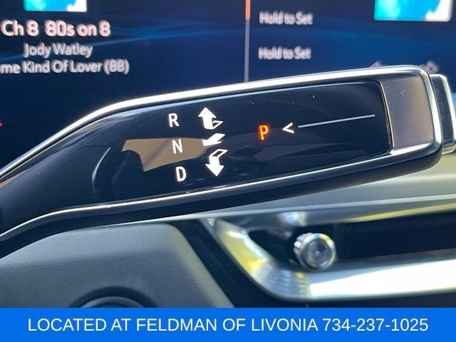 2024 Cadillac LYRIQ Luxury 2