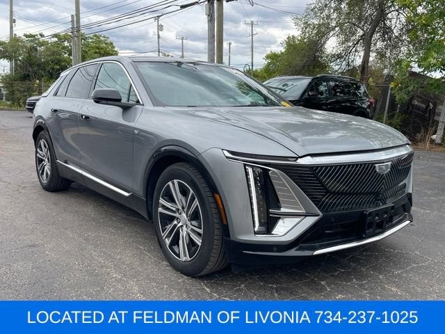 2024 Cadillac LYRIQ Luxury 2