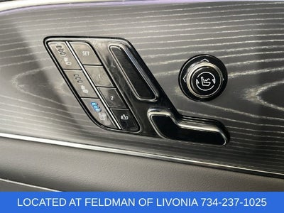 2024 Cadillac LYRIQ Luxury 3