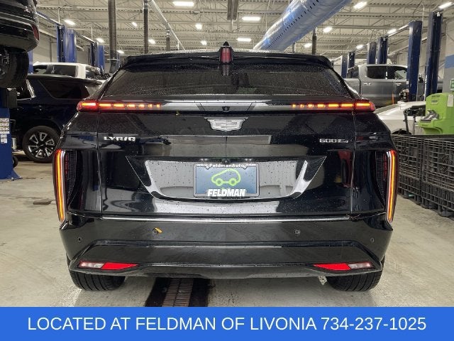 2024 Cadillac LYRIQ Luxury 3