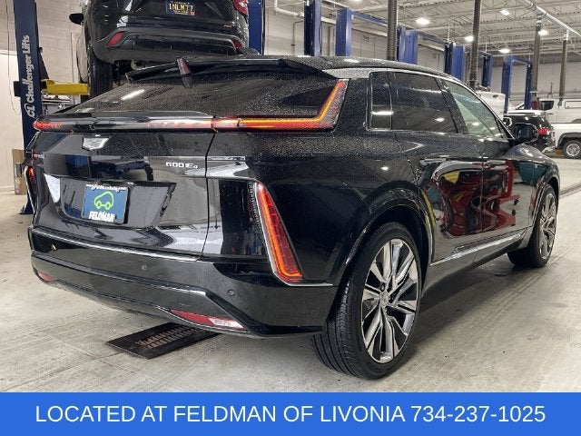 2024 Cadillac LYRIQ Luxury 3