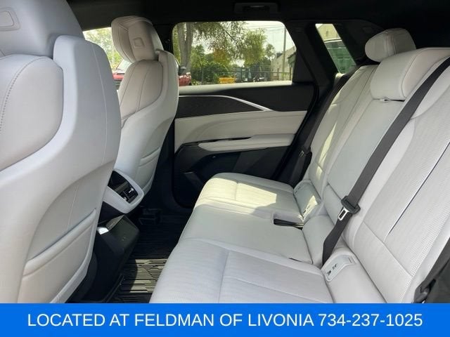 2024 Cadillac LYRIQ Sport 1