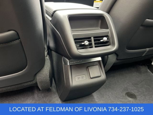 2024 Cadillac LYRIQ Sport 2