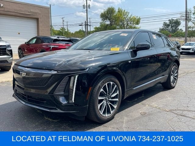 2024 Cadillac LYRIQ Sport 2
