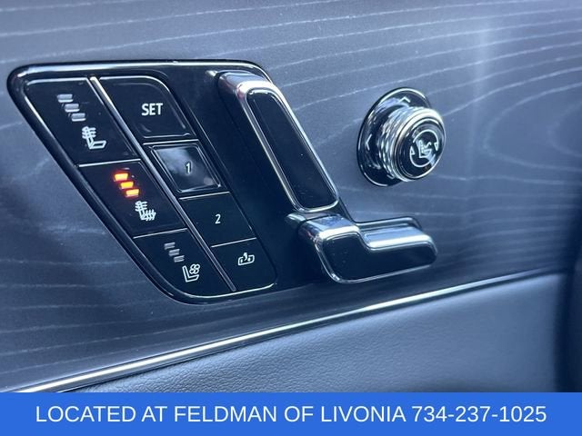 2024 Cadillac LYRIQ Sport 2