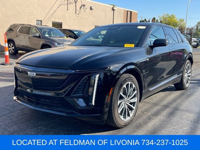 2024 Cadillac LYRIQ Sport 2