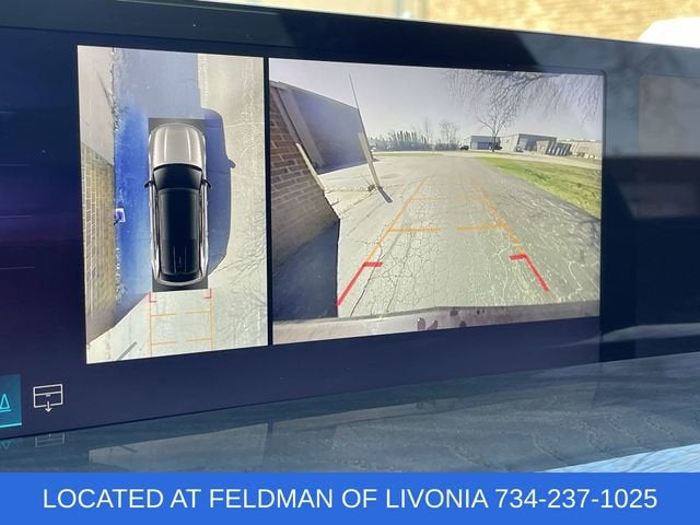 2025 Cadillac ESCALADE IQ Luxury 2