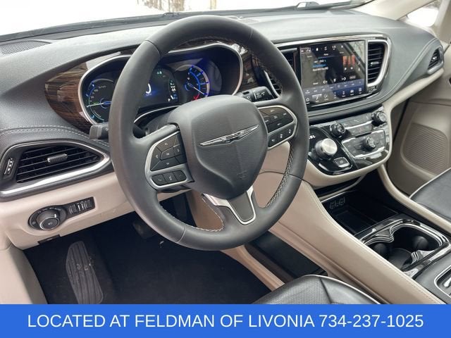 2023 Chrysler Pacifica Hybrid Limited