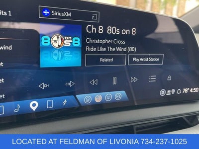 2025 Cadillac OPTIQ Luxury 2