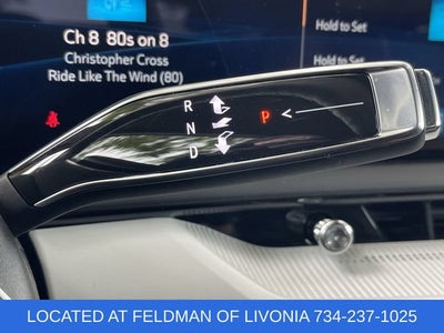 2025 Cadillac OPTIQ Luxury 2