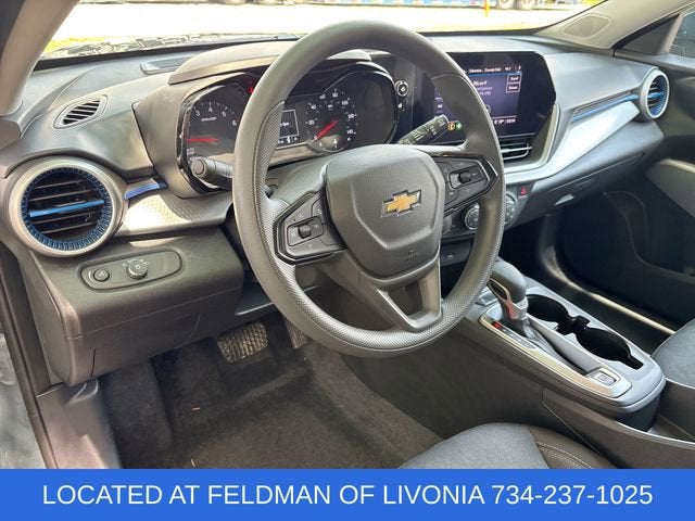 2025 Chevrolet Trax LS
