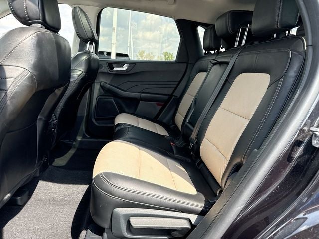 2022 Ford Escape Plug-In Hybrid Titanium