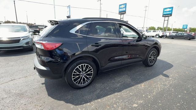 2022 Ford Escape Plug-In Hybrid Titanium