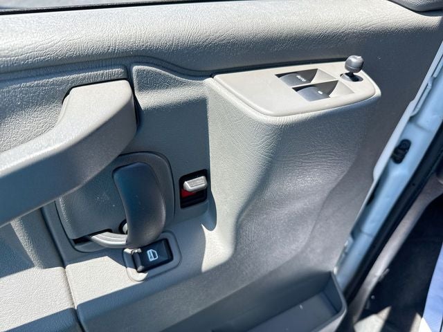 2022 Chevrolet Express 2500 LT Passenger