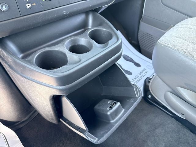 2022 Chevrolet Express 2500 LT Passenger