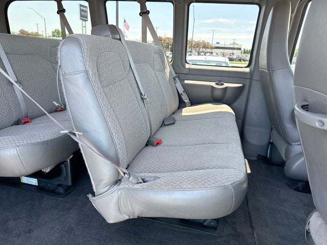 2022 Chevrolet Express 2500 LT Passenger