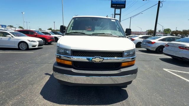2022 Chevrolet Express 2500 LT Passenger