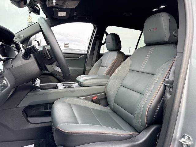 2024 GMC Acadia AT4