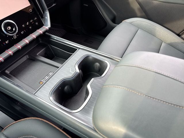 2024 GMC Acadia AT4