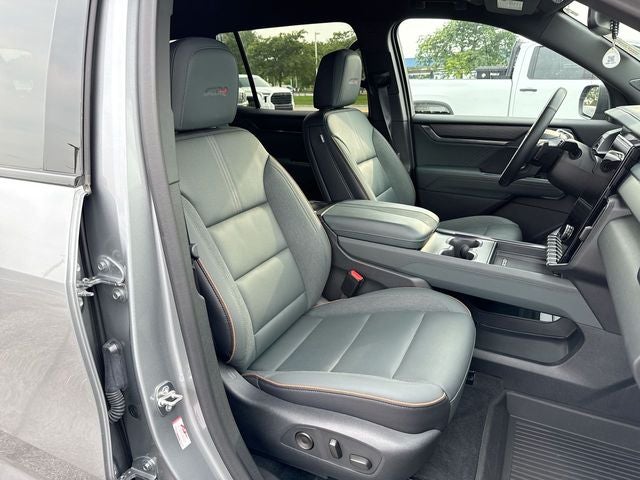 2024 GMC Acadia AT4