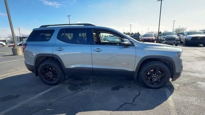 2023 GMC Acadia AT4