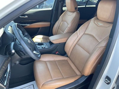 2023 Cadillac XT4 Premium Luxury