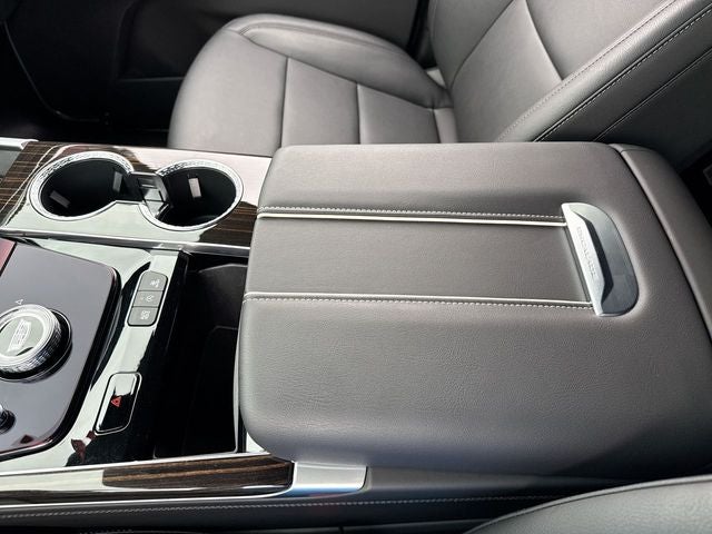 2025 Cadillac Escalade Luxury