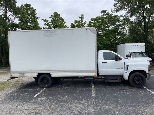 2019 Chevrolet Silverado 5500HD BOX TRUCK