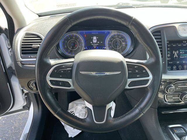 2022 Chrysler 300 Touring