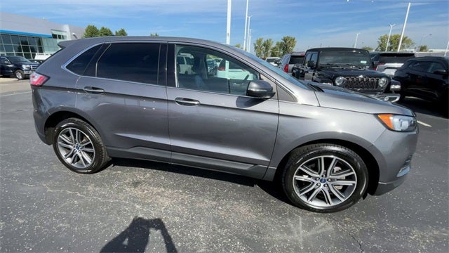 2022 Ford Edge Titanium