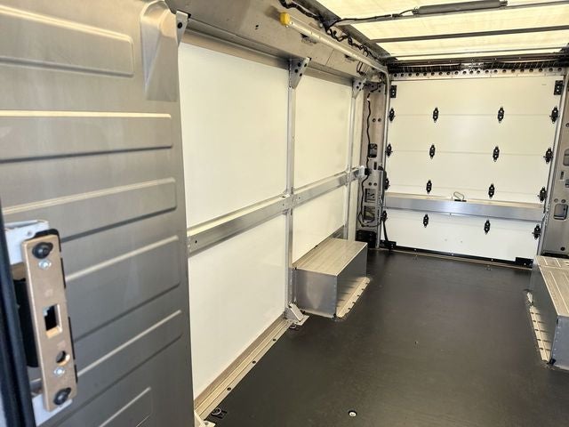 2024 BrightDrop Zevo 600 Base