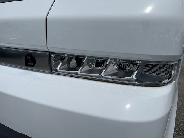 2024 BrightDrop Zevo 600 Base