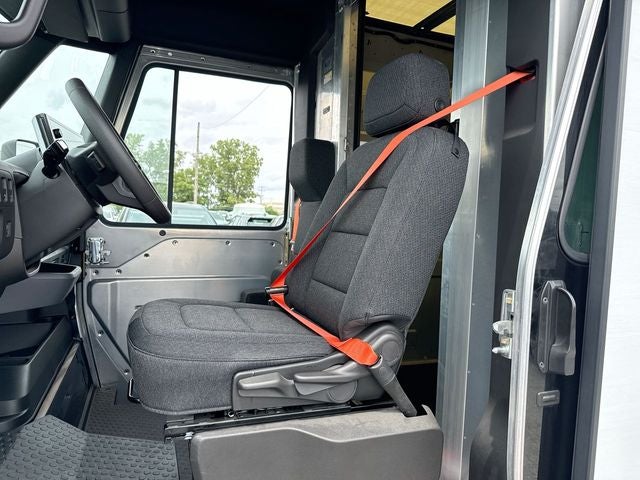 2024 BrightDrop Zevo 600 Base