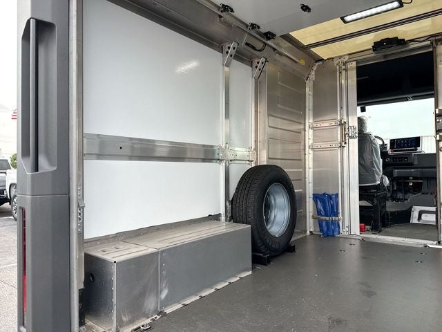 2024 BrightDrop Zevo 400 Base