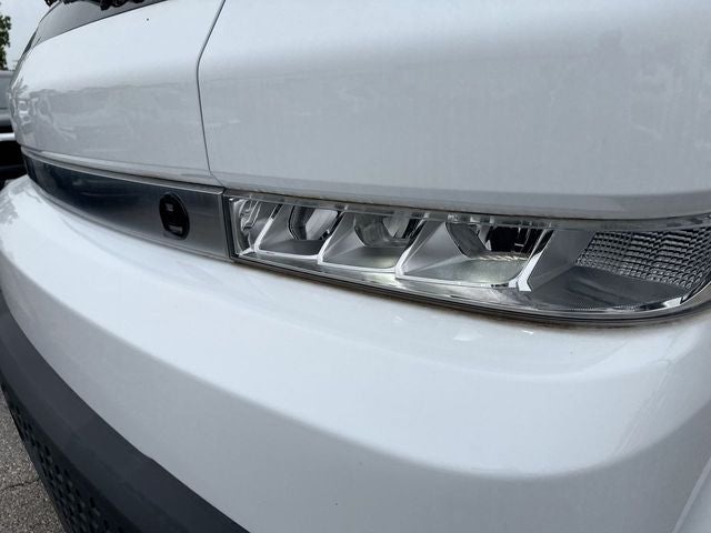 2024 BrightDrop Zevo 400 Base