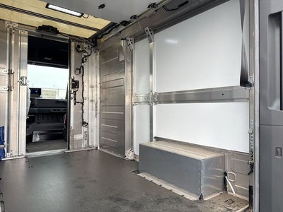 2024 BrightDrop Zevo 400 Base
