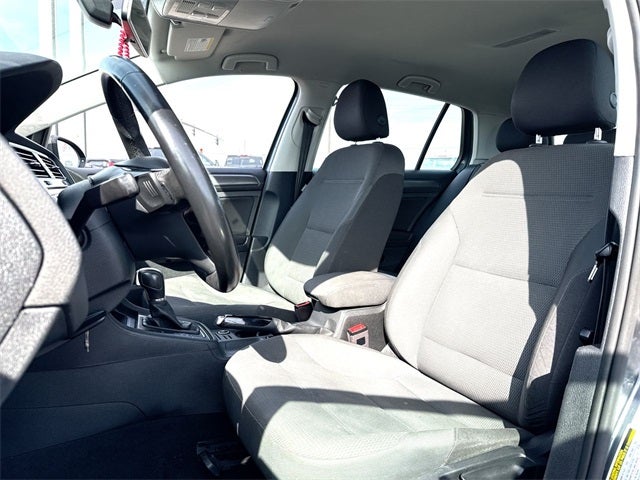 2019 Volkswagen Golf Base