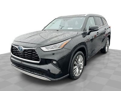 2021 Toyota Highlander Hybrid Platinum