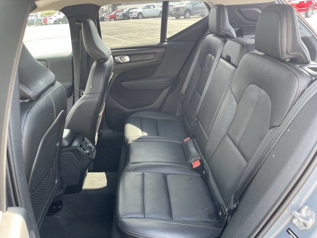 2021 Volvo XC40 Momentum