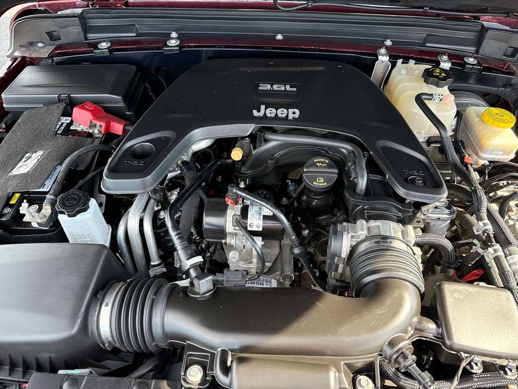 2021 Jeep Wrangler Unlimited Sahara Altitude 4x4