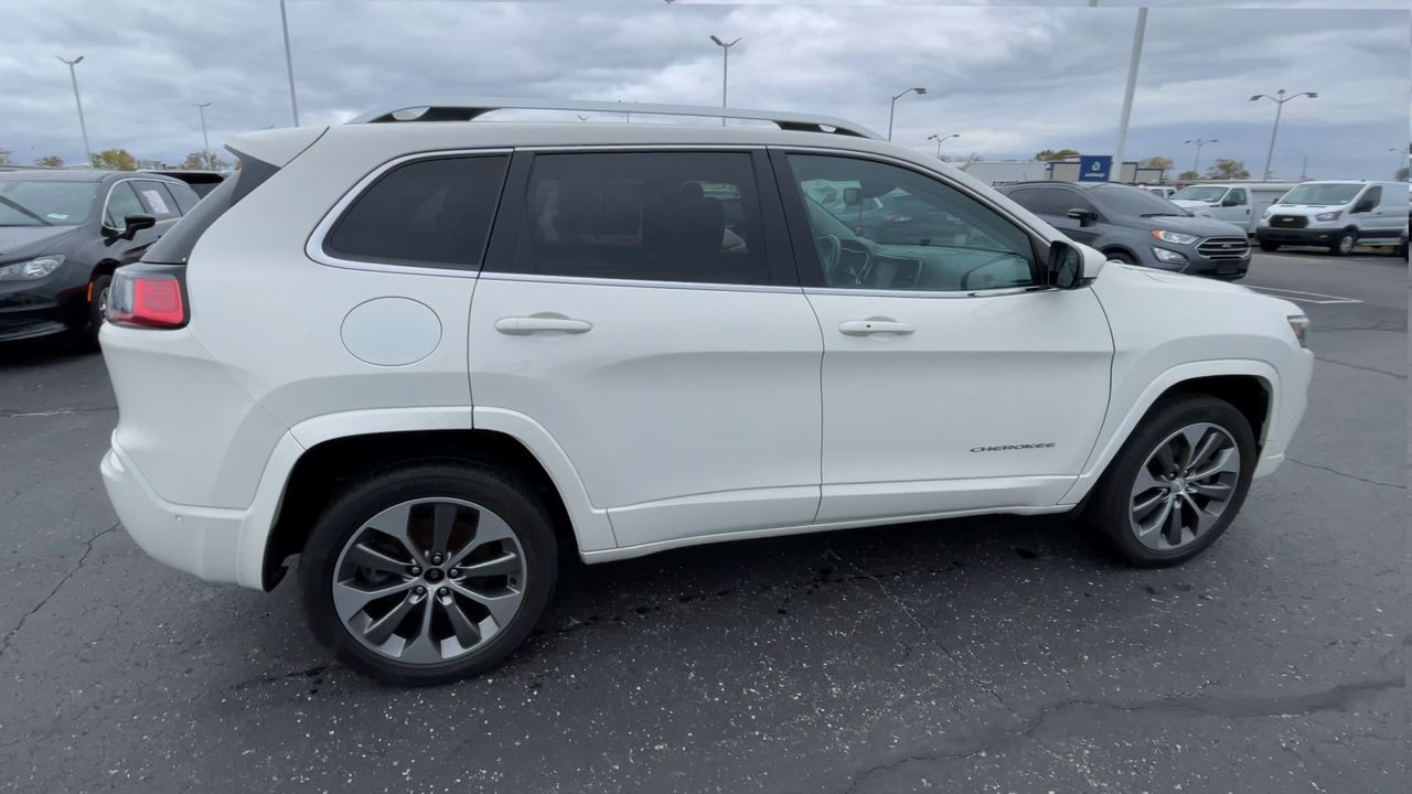 2019 Jeep Cherokee Overland