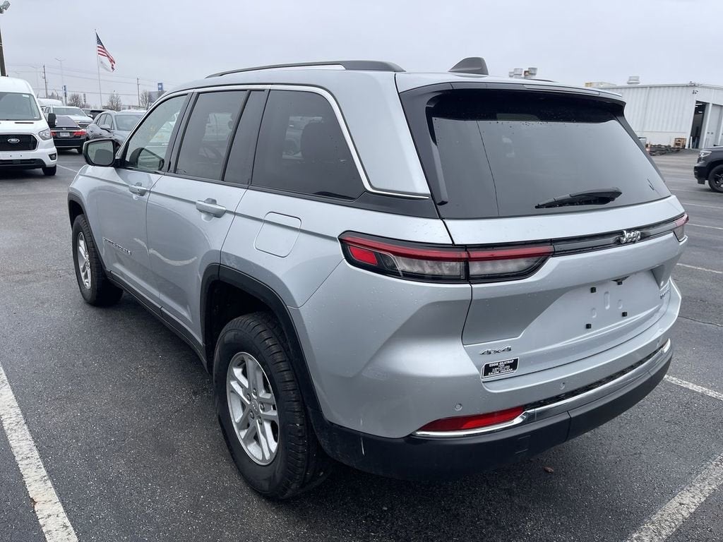 2023 Jeep Grand Cherokee Laredo