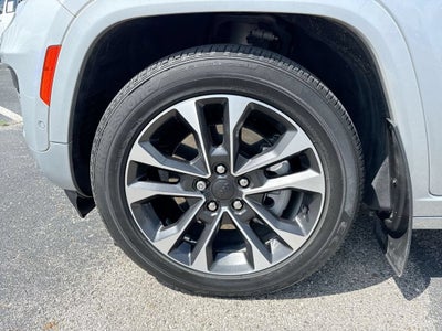2022 Jeep Grand Cherokee 4xe Overland 4x4