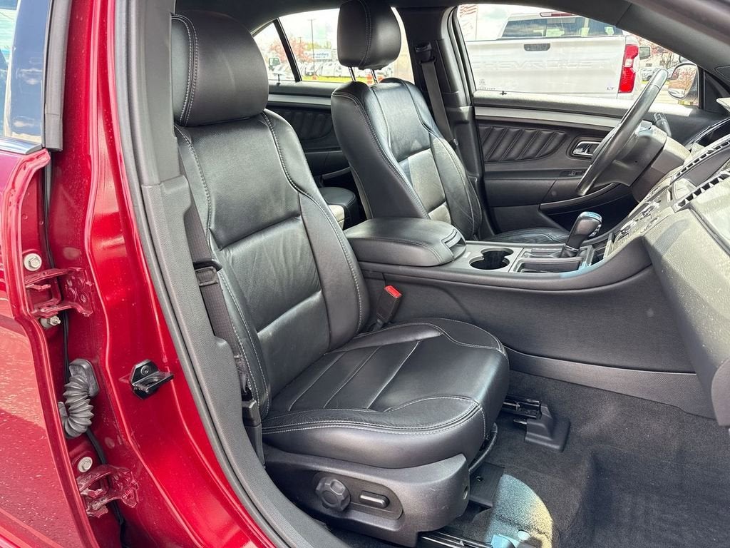 2018 Ford Taurus SEL