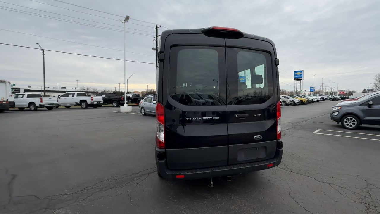 2022 Ford Transit Passenger Wagon XL